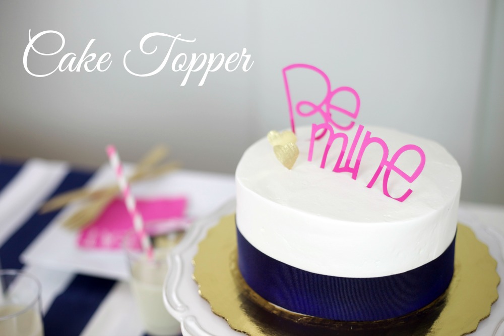 Valentines Day Party | Cake Topper | PartiesforPennies.com | #valentinesday #valentine #party #caketopper