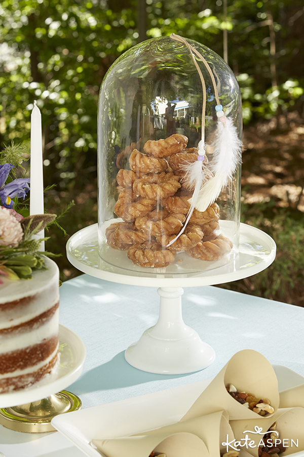 Donuts-on-Dessert-Table-Bohemian-Wedding-Kate-Aspen
