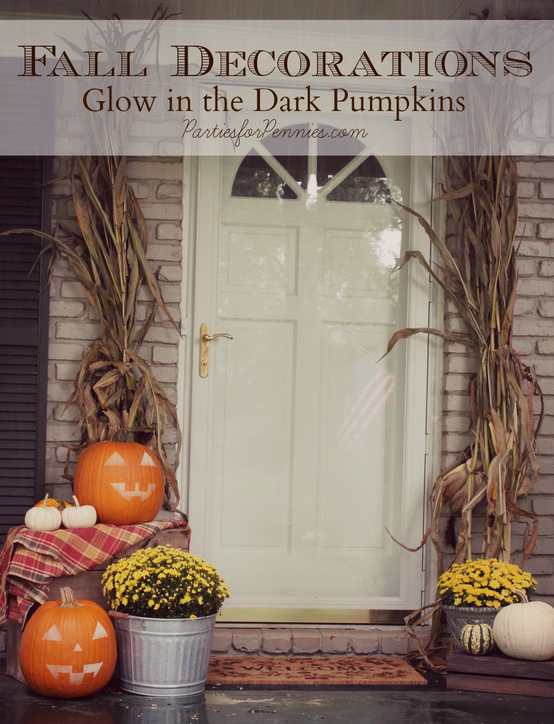 Glow in the Dark Jack-o-Lanterns by PartiesforPennies.com | Halloween, Thanksgiving, Fall, Pumpkins, Jack O Lanterns