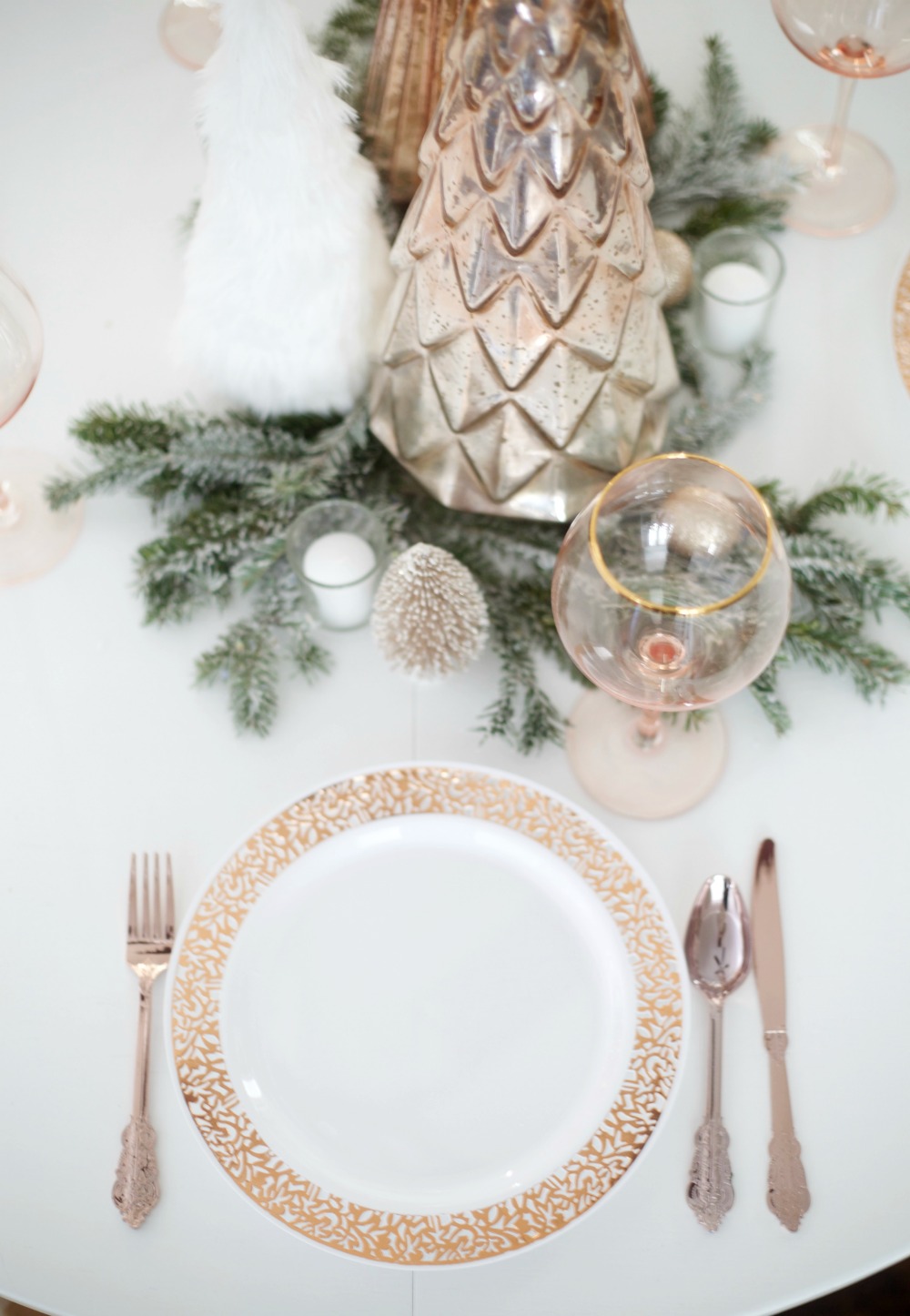 Rose Gold Tablesetting | Rose Gold Placesetting | Christmas Tablesetting | Parties for Pennies